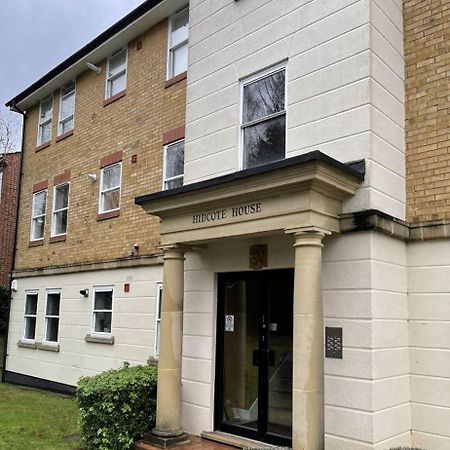 Stunning Studio Flat - Free Parking - 3 Min From Sutton Station Apartment Exterior foto